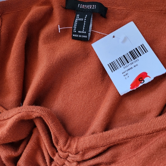 NWT Forever 21 Off Shoulder Ruched Knit Dress - Picture 4 of 7